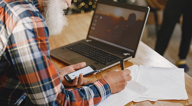 چگونه کسب‌وکار خود را به یک برند آنلاین تبدیل کنیم؟