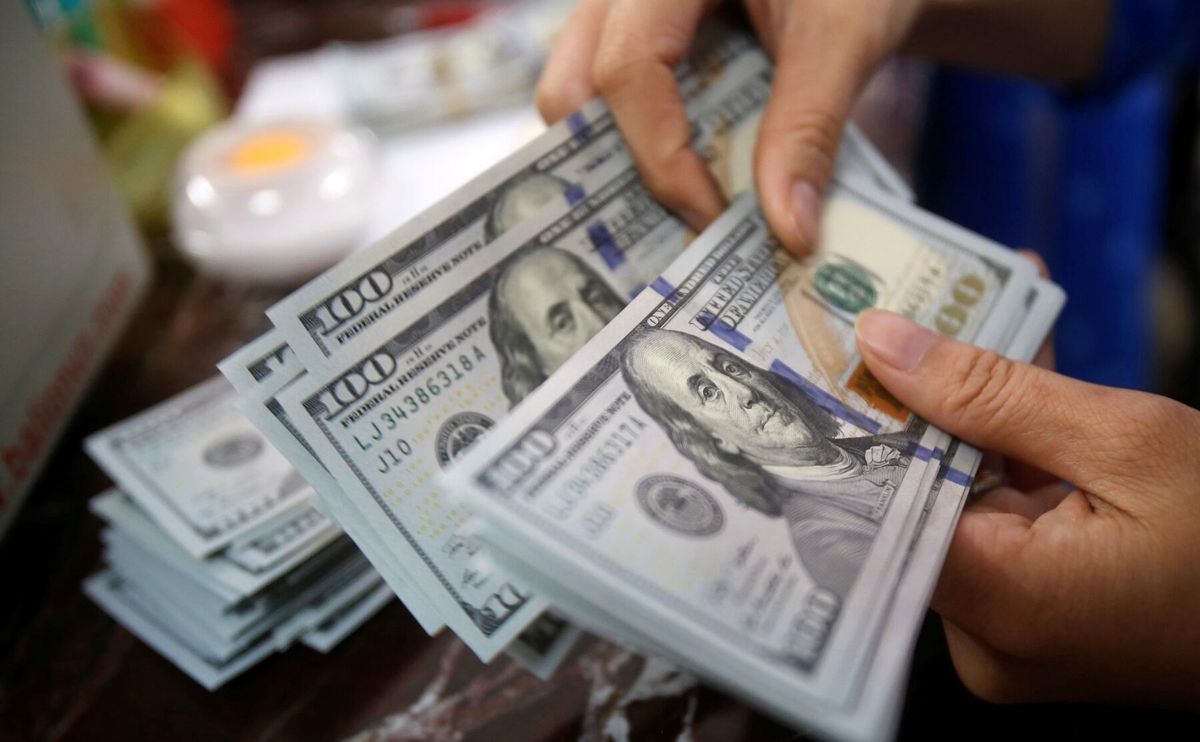 قیمت دلار و یورو در مرکز مبادله ایران؛ سهشنبه ۳ تیر