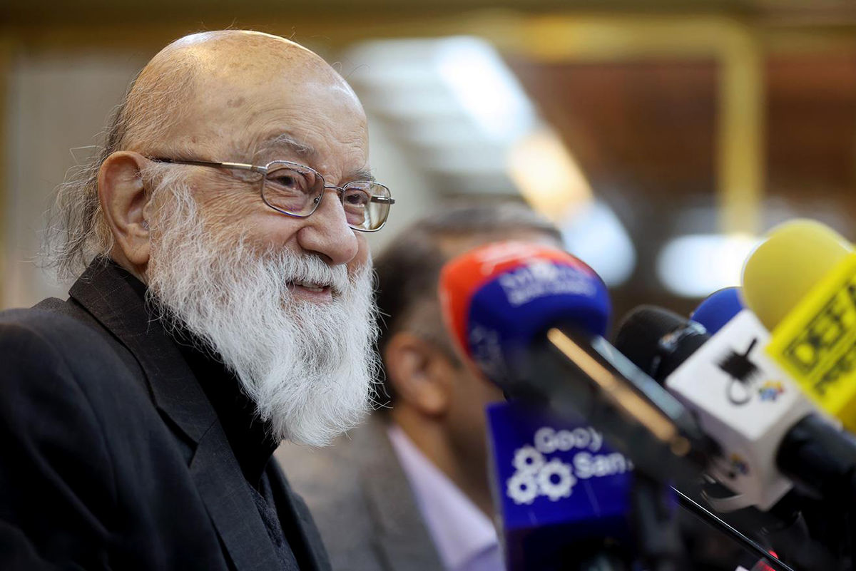 چمران: مردم در جنگ ۱۲ روزه به‌جای پناهگاه به پشت بام می‌رفتند