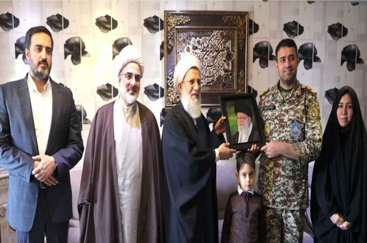 دیدار حجتالاسلام حسنی با جانبازان ارتش در جنگ ۱۲ روزه