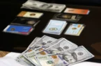 آخرین قیمت طلا و دلار امروز دوشنبه 20بهمن/ قیمت ها بر مدار افزایش + جدول آخرین قیمت طلا و دلار امروز دوشنبه 20بهمن/ قیمت ها بر مدار افزایش + جدول