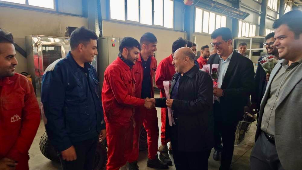 بازدید مدیرعامل سازمان منطقه آزاد ماکو از واحدهای تولیدی شوط و تبریز بازدید مدیرعامل سازمان منطقه آزاد ماکو از واحدهای تولیدی شوط و تبریز