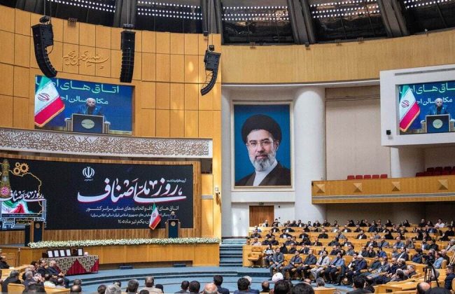 در جنگ کمبود کالا نداشتیم | کاهش قدرت خرید مردم، مهمترین چالش پیش روی اصناف در جنگ کمبود کالا نداشتیم | کاهش قدرت خرید مردم، مهمترین چالش پیش روی اصناف