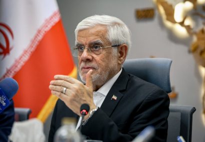 عارف: با هر معیاری،امام شهید از برجستگان قرن بیستویکم است عارف: با هر معیاری،امام شهید از برجستگان قرن بیستویکم است