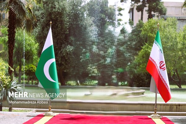 پاکستان: سفر پزشکیان به اسلامآباد درباره تلاشهای دیپلماتیک اخیر است