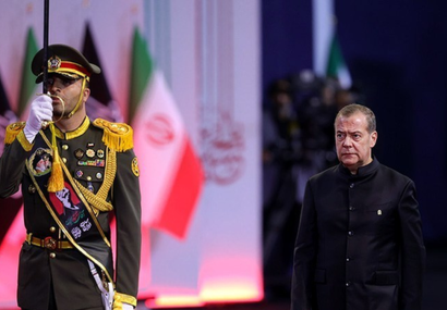 ادعای جنجالی مدودف درباره قدرت ایران در هرمز و بابالمندب ادعای جنجالی مدودف درباره قدرت ایران در هرمز و بابالمندب