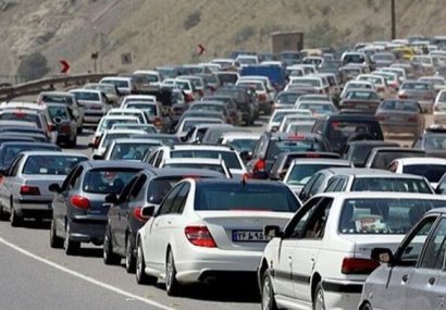 ترافیک سنگین در چالوس، هراز و آزادراه قزوین ــ کرج| باران و مه در محورهای شمالی ترافیک سنگین در چالوس، هراز و آزادراه قزوین ــ کرج| باران و مه در محورهای شمالی
