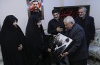 دیدار اعضای دفتر حفظ ونشر آثار رهبر شهید با خانواده سرلشکر شهیدسلیمانی
