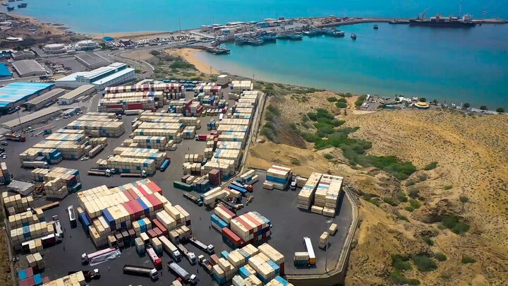 فعالیتهای بندری در چابهار بدون وقفه در حال انجام است