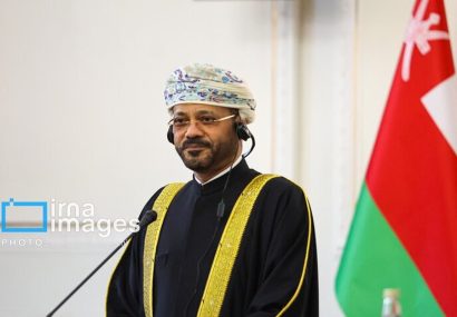 وزیر خارجه عمان: آزادی دریانوردی در تنگه هرمز، مسئولیتی مشترک است