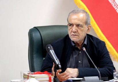 تجلیل رئیس جمهور از ۱۲ نامآور پزشکی ایران در آستانه روز پزشک تجلیل رئیس جمهور از ۱۲ نامآور پزشکی ایران در آستانه روز پزشک