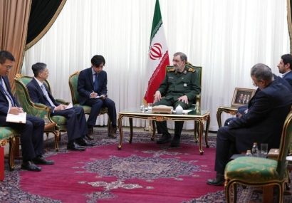 رضایی: آمریکا با تحمیل جنگ به ایران، کل منطقه را به خطر انداخته است رضایی: آمریکا با تحمیل جنگ به ایران، کل منطقه را به خطر انداخته است
