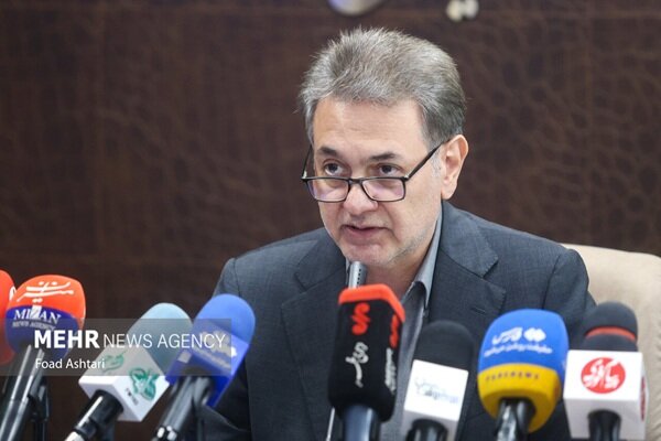 ناصحی: تلاش میکنیم هر ایرانی از پوشش بیمه سلامت برخوردار شود