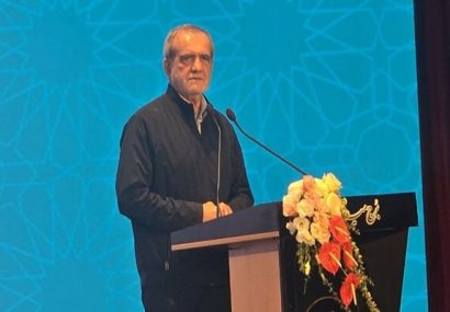 پزشکیان: اگر به فکر مردم باشیم برای حل مشکلات کشور راه پیدا میکنیم پزشکیان: اگر به فکر مردم باشیم برای حل مشکلات کشور راه پیدا میکنیم