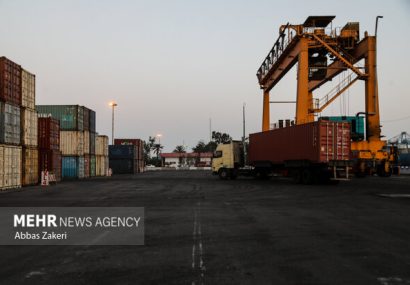 ۴ دستگاه بازوی بارگیری مواد نفتی در بنادر امیرآباد و نوشهر ساخته شد ۴ دستگاه بازوی بارگیری مواد نفتی در بنادر امیرآباد و نوشهر ساخته شد
