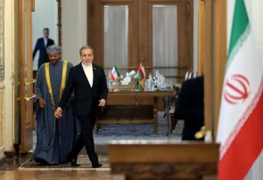 بازتاب خبر عمان و عربستان در بازار طلا و دلار/ دلار ۴۵۰۰ تومان گرانتر شد/ طلای ۱۸ عیار تا ۳۵ میلیون تومان بالا میرود؟ بازتاب خبر عمان و عربستان در بازار طلا و دلار/ دلار ۴۵۰۰ تومان گرانتر شد/ طلای ۱۸ عیار تا ۳۵ میلیون تومان بالا میرود؟