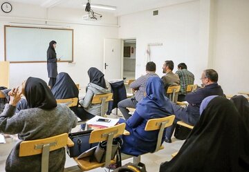 زمان شروع کلاسهای دانشجویان جدیدالورود اعلام شد / فاصله یک ماهه شروع کلاسهای ارشد و کارشناسی