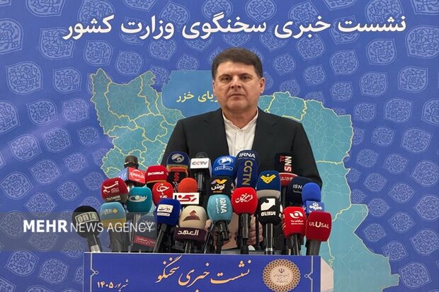 زینیوند: اکثر مردم خواهان دفاع عزتمندانه و مقاومت در مقابل دشمن هستند