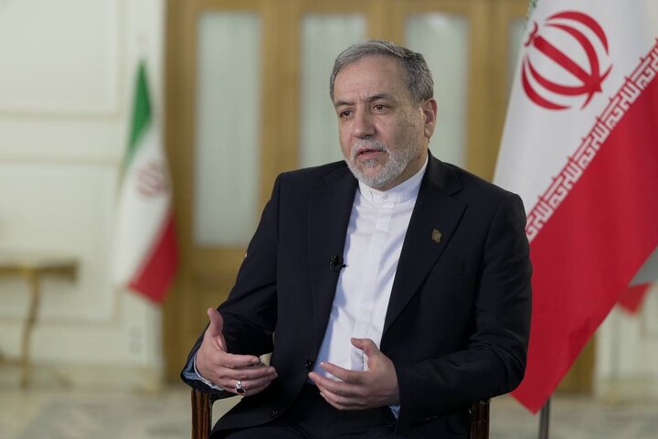 عراقچی: هم برای جنگ و هم برای دیپلماسی آمادهایم؛ انتخاب با آمریکاست