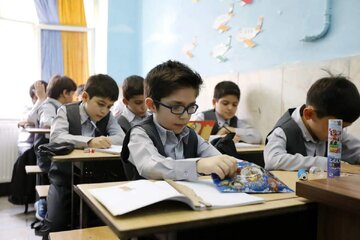 نحوه ثبت شکایات از مدارس اعلام شد/ مدارس هیئت امنایی نباید وجهی بابت ثبتنام دریافت کنند
