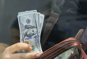 پایان تغییرات آزادانه ارز مسافری؛ ضوابط جدید بانک مرکزی ابلاغ شد پایان تغییرات آزادانه ارز مسافری؛ ضوابط جدید بانک مرکزی ابلاغ شد