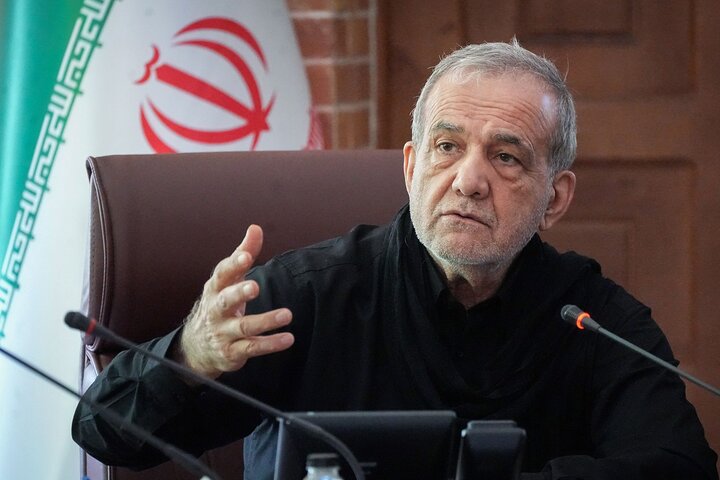 پزشکیان: مصمم به استفاده از ظرفیت دانشگاهیان برای مدیریت کشور هستیم
