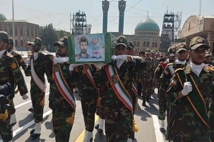 پیکر شهید «علیاکبر گندمی» پس از ۴۰ سال شناسایی و تشییع شد