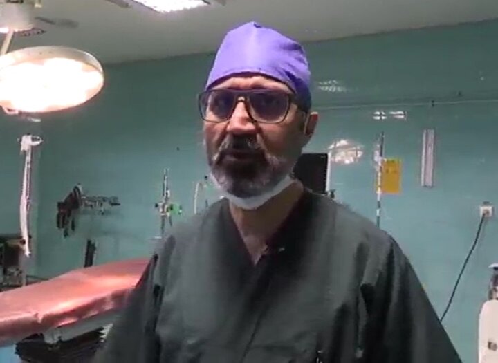 یک جراحی کمنظیر در بروجرد؛ دست قطعشده نوجوان دوباره به بدن بازگشت یک جراحی کمنظیر در بروجرد؛ دست قطعشده نوجوان دوباره به بدن بازگشت