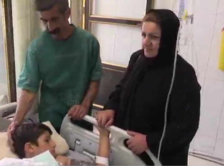 یک جراحی کمنظیر در بروجرد؛ دست قطعشده نوجوان دوباره به بدن بازگشت یک جراحی کمنظیر در بروجرد؛ دست قطعشده نوجوان دوباره به بدن بازگشت