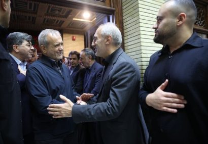 حضور رئیسجمهور در مراسم ختم مادر رئیس سازمان برنامه و بودجه حضور رئیسجمهور در مراسم ختم مادر رئیس سازمان برنامه و بودجه